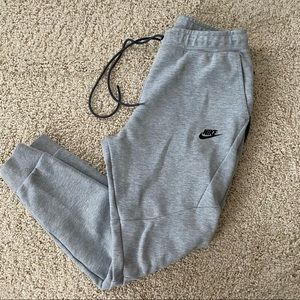 Nike Tech Joggers